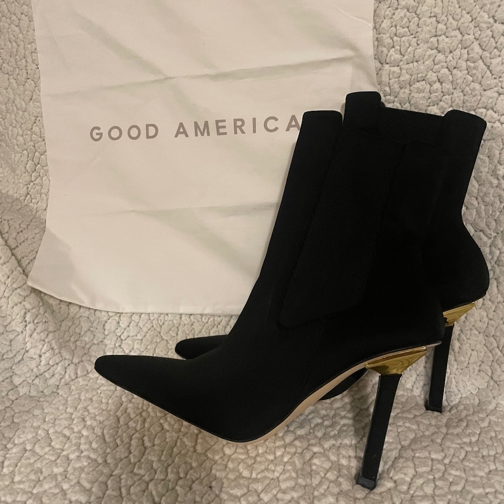 Good American High Kickstand Black Stretch Pointed Toe Heeled Booties Size 9